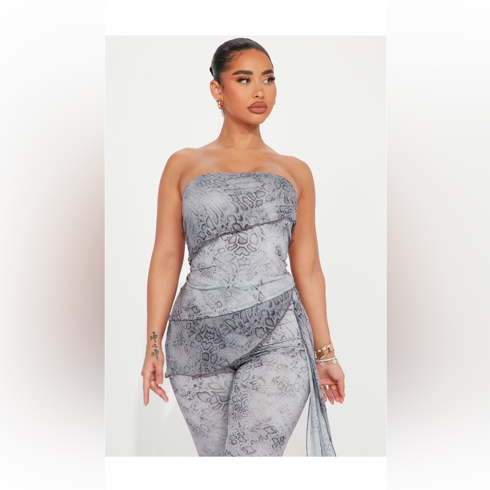 Two piece set